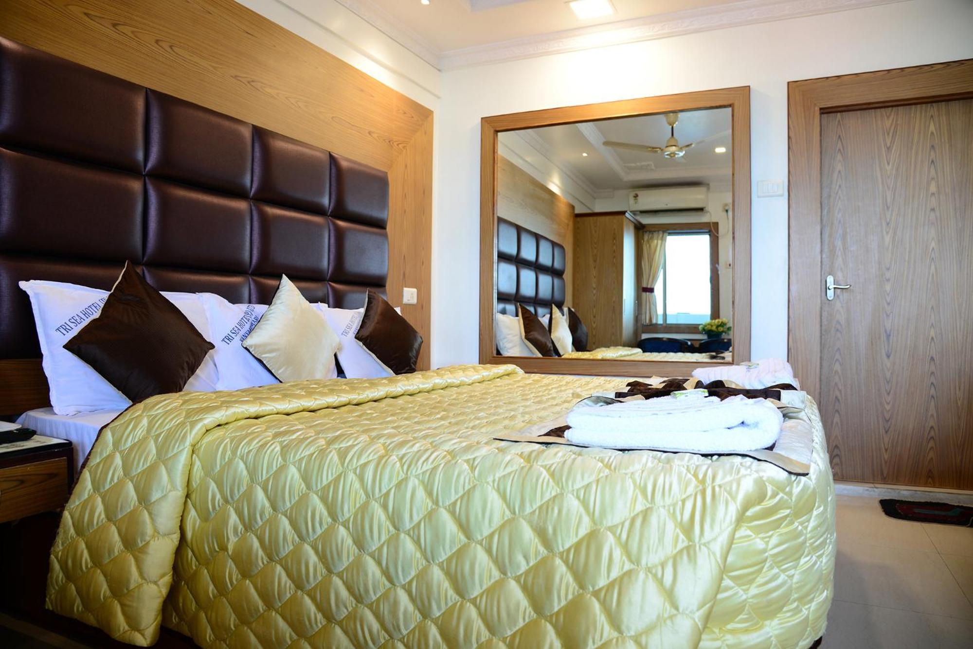 Hotel Tri Sea Komoryn Zewnętrze zdjęcie