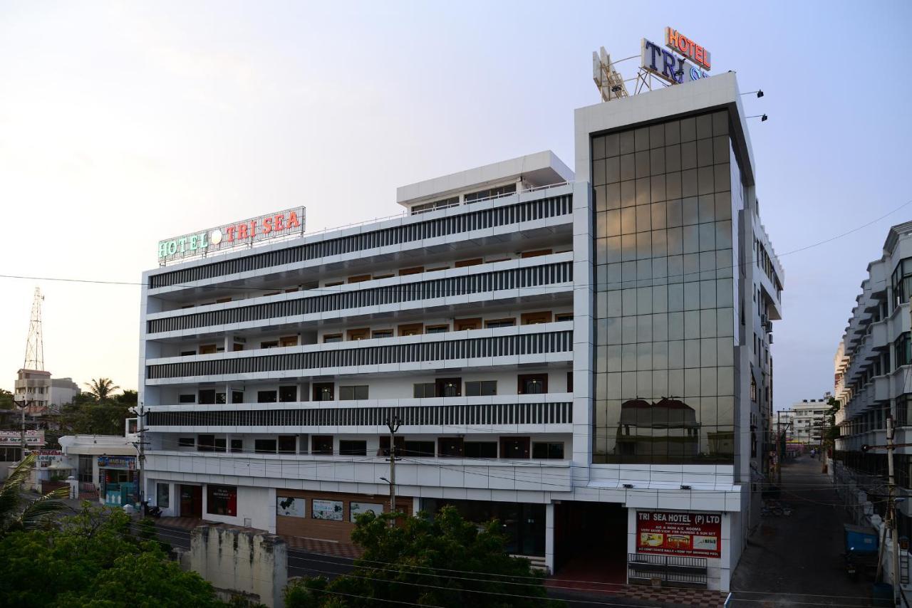 Hotel Tri Sea Komoryn Zewnętrze zdjęcie